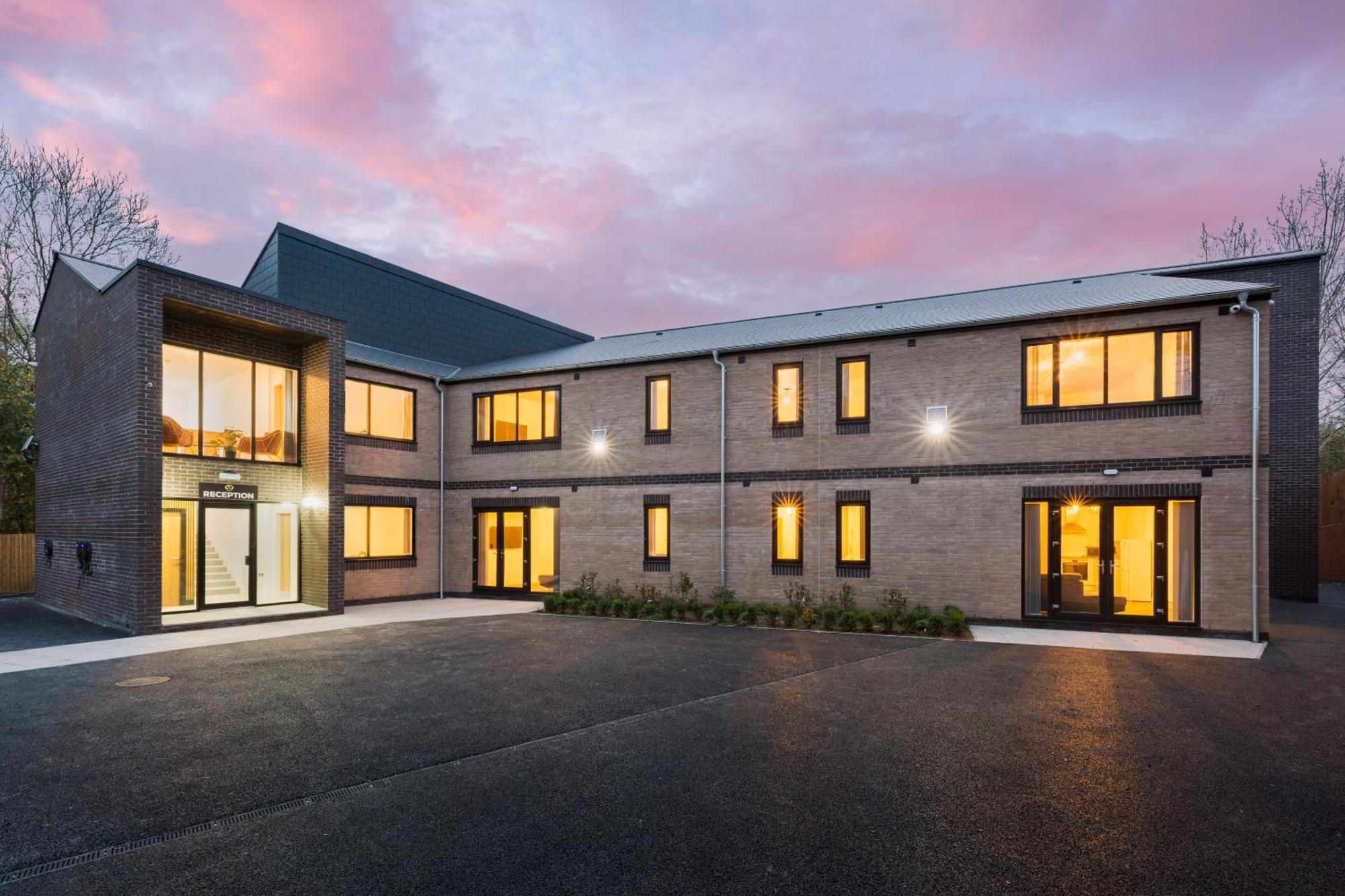 בריירלי היל The Suites Inn Hotel Birmingham Merry Hill מראה חיצוני תמונה